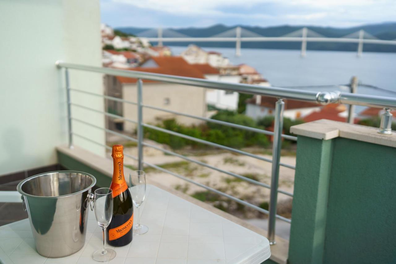 Apartment “Bel Ponte” Komarna Eksteriør bilde